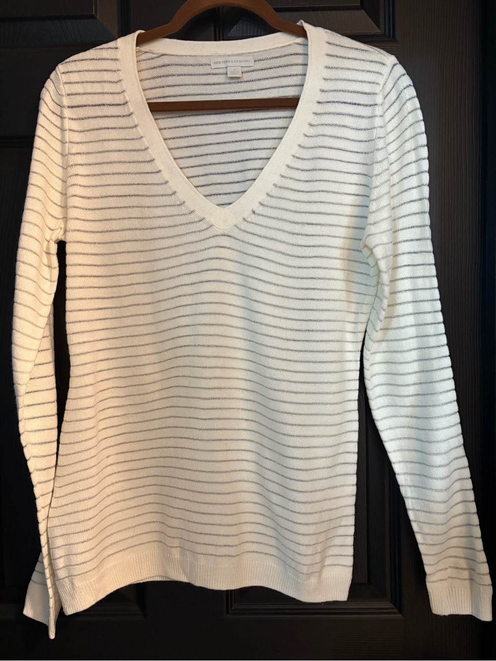 Women's Ivory V-Neck Lightweight Striped Sweater